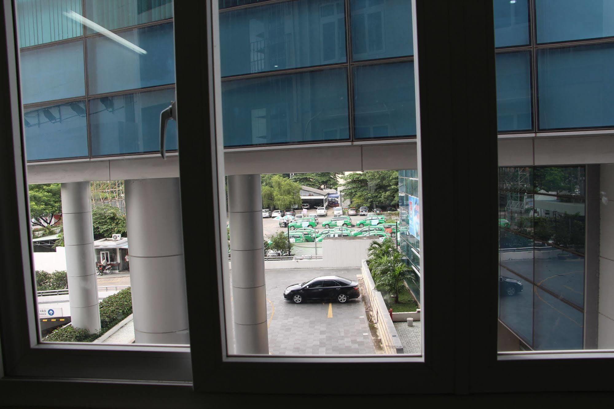 Luxury Apartment - Mien Phi Dua Don San Bay Хошимін Екстер'єр фото